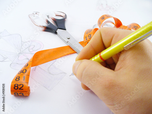 hand and a pencil photo