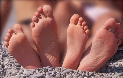 Фотография feet on the beach