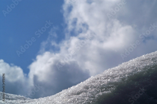 Wallpaper Mural snow-wave Torontodigital.ca