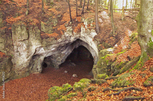 höhleneingang