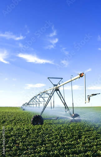 pivot spray