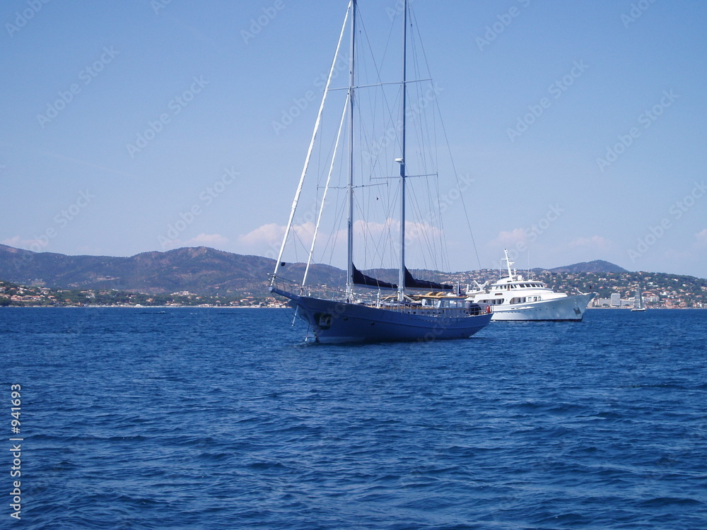 bateau dans le golf de saint tropez bateau dans le golf de saint tropez