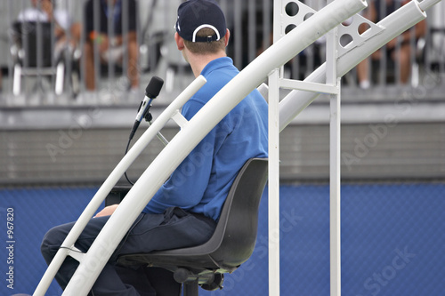 tennis umpire