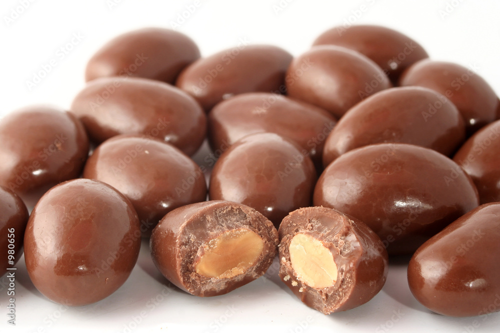 chocolate covered almonds chocolate covered almonds