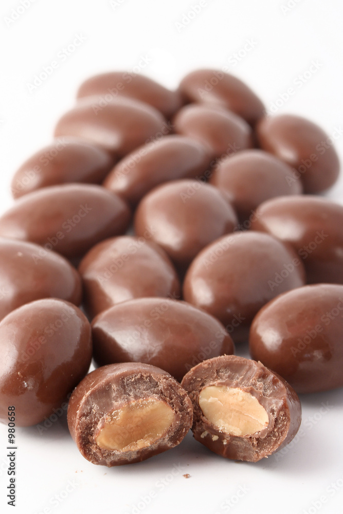 chocolate covered almonds chocolate covered almonds
