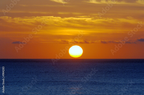 Fototapeta Naklejka Na Ścianę i Meble -  ocean sunrise