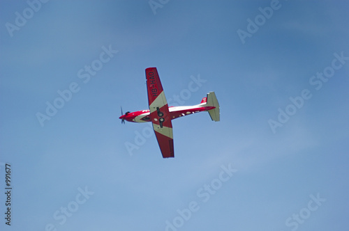 airplane acrobatic