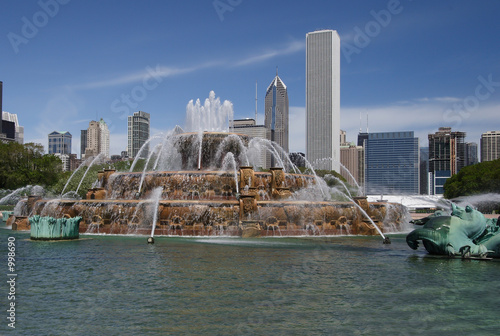 buckingham fountain, chicago ilinois