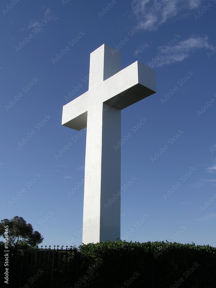 statue of cross