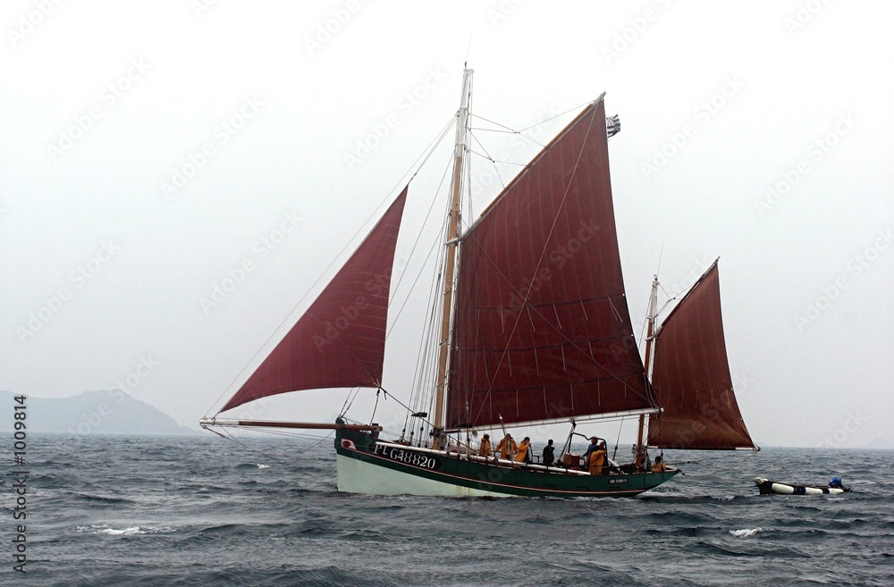 Fototapeta premium vieux gréément sous voile