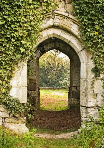 Slika na platnu stone archway