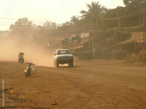 piste au cambodge © J-F Perigois
