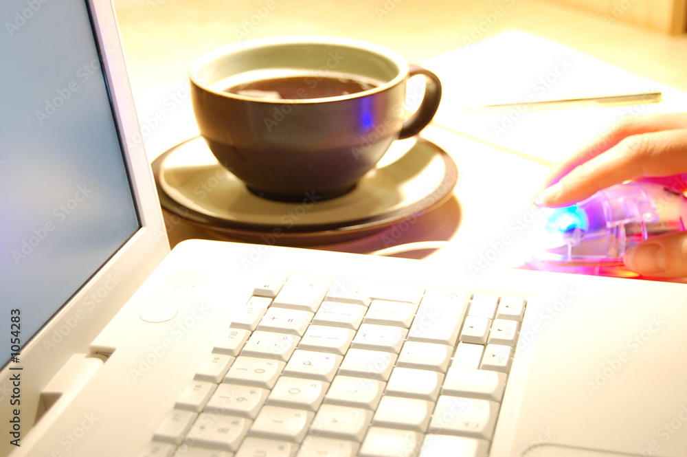 Fototapeta premium working late_3