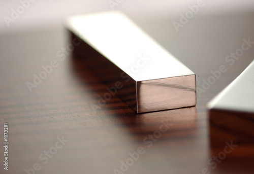 silver bar on table photo
