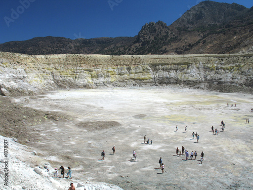 Obraz na płótnie volcanic crater w salonie