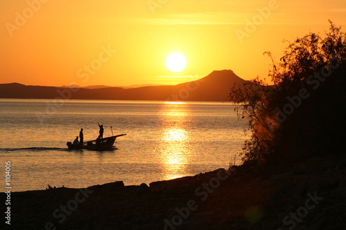 coucher de soleil sur le lac nasser