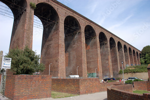 backsteinbrücke in folkestone photo