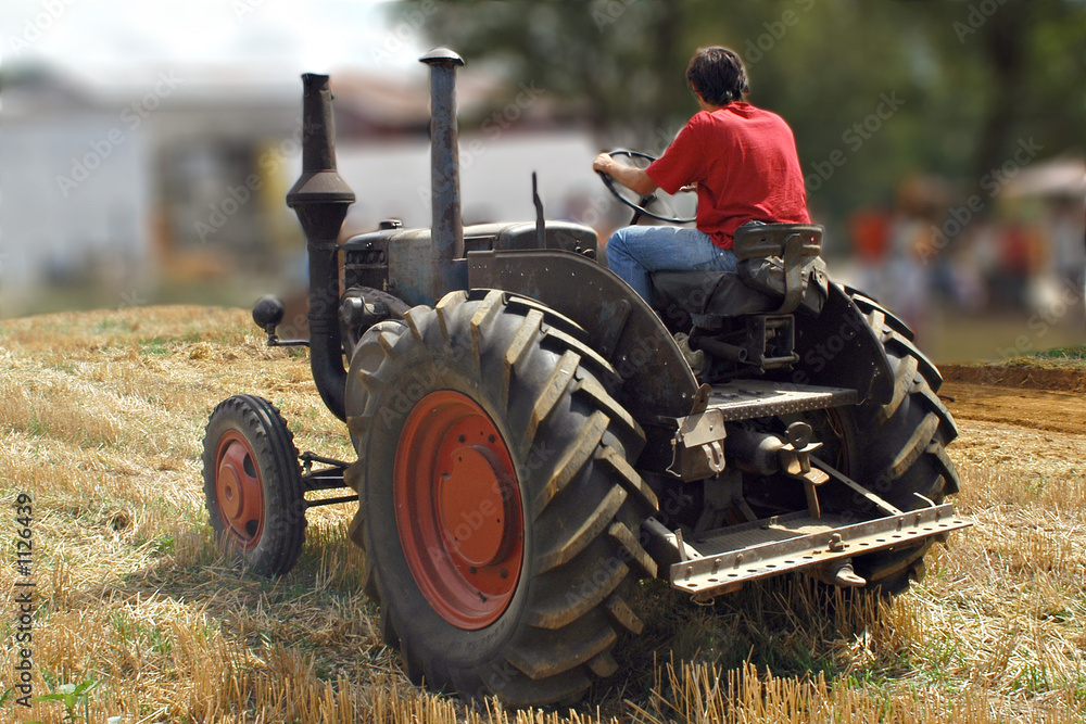 Obraz premium vieux tracteur