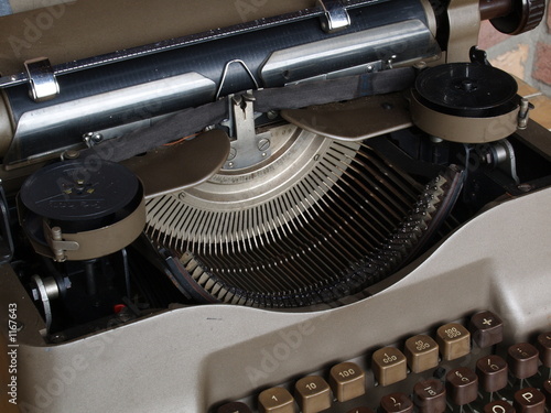 alte schreibmaschine