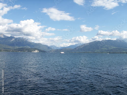 paysage montagne lac