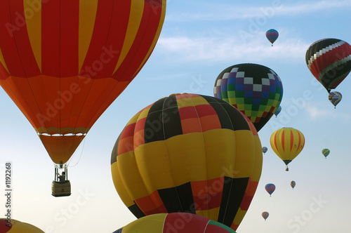balloons taking off