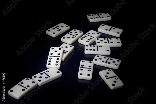 dominoes