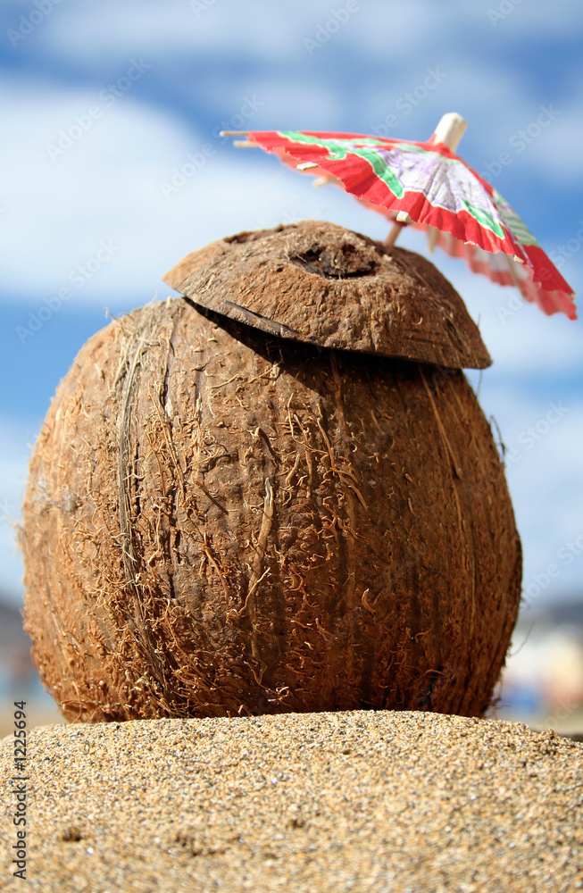 coco coctel Stock Photo | Adobe Stock