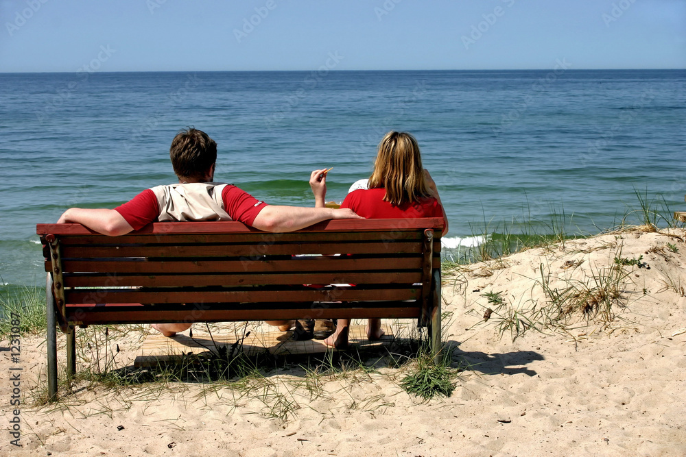 couple at sea