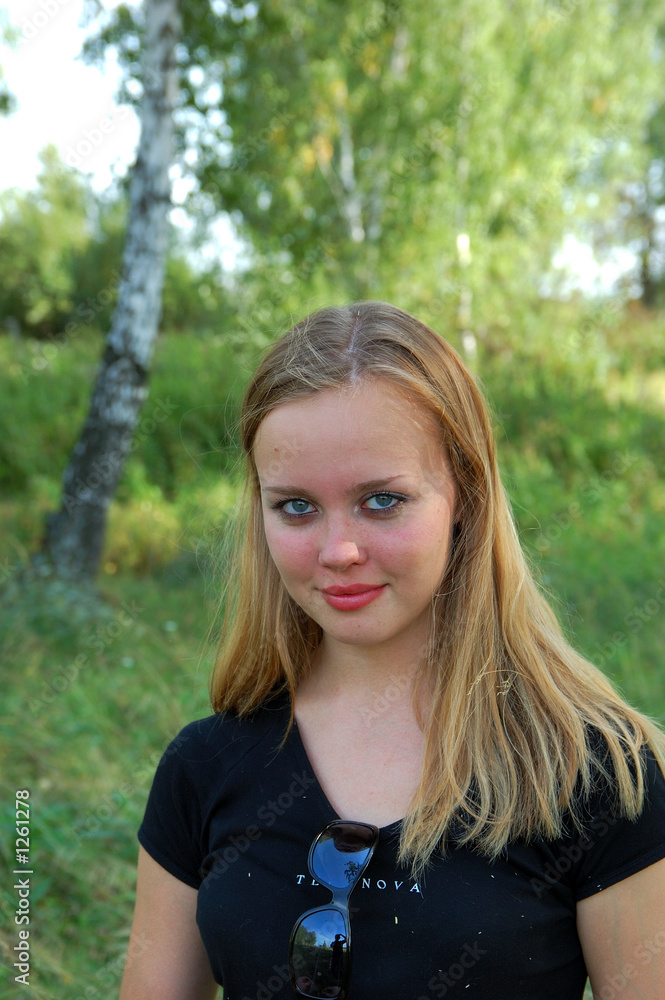 smiling girl smiling girl