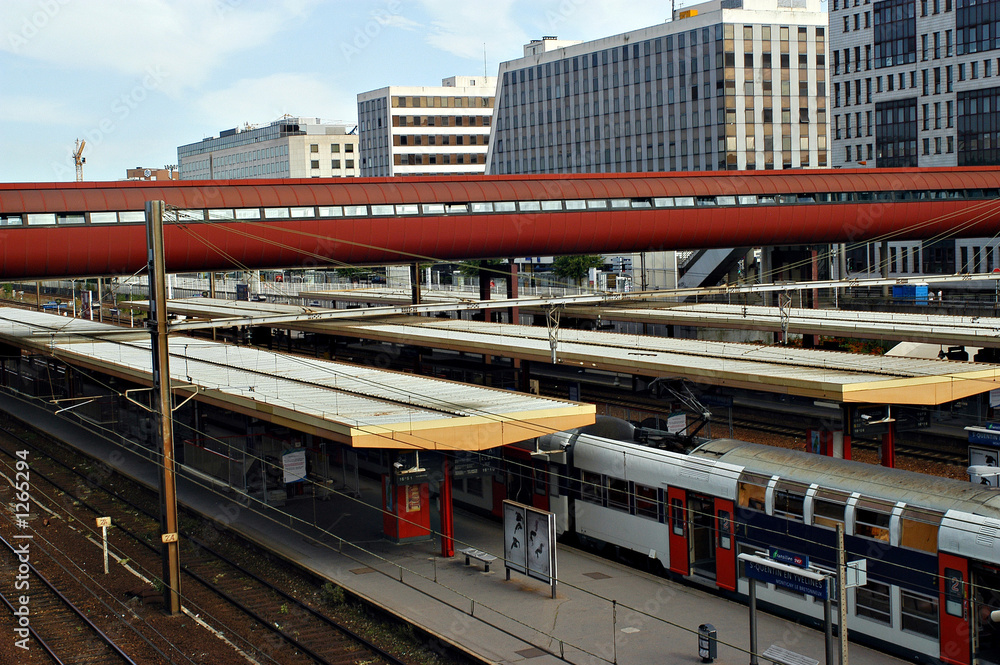 Naklejka premium la gare