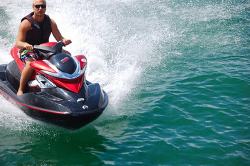 Acrylglasbilder Wasser Motorsport Jetski-Fahrer in Biscayne Bay  © richard pross