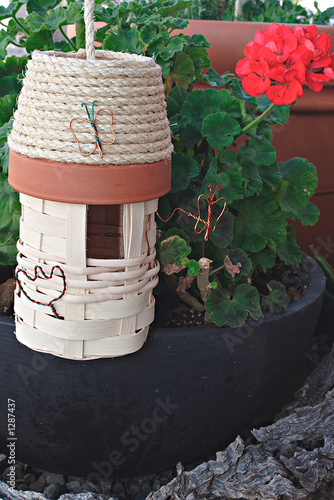 birdhouse basket