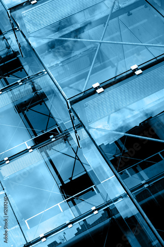 reflexion / building in the city