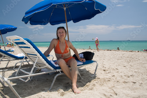 florida toma under umbrella