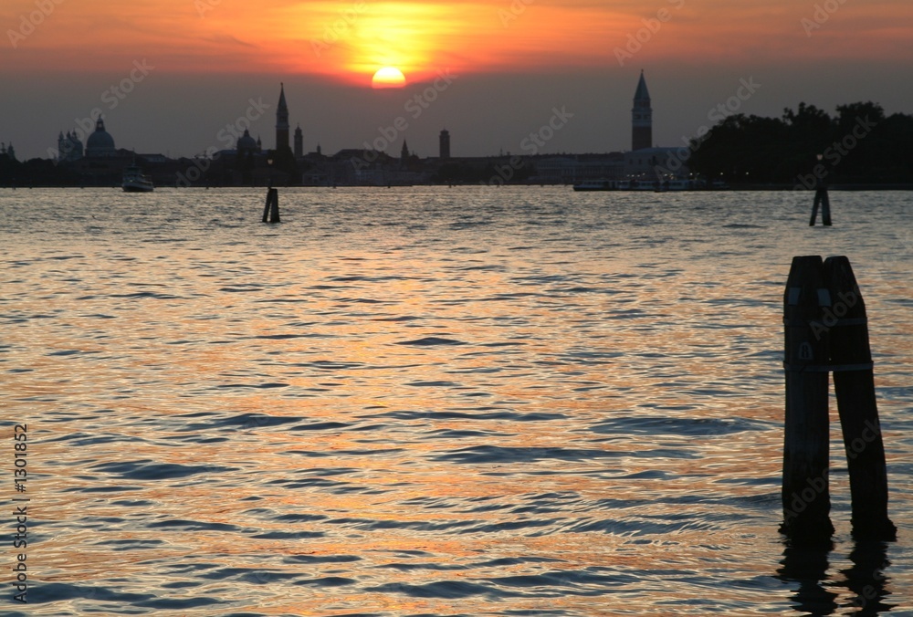 Fototapeta premium an aerial view of venice