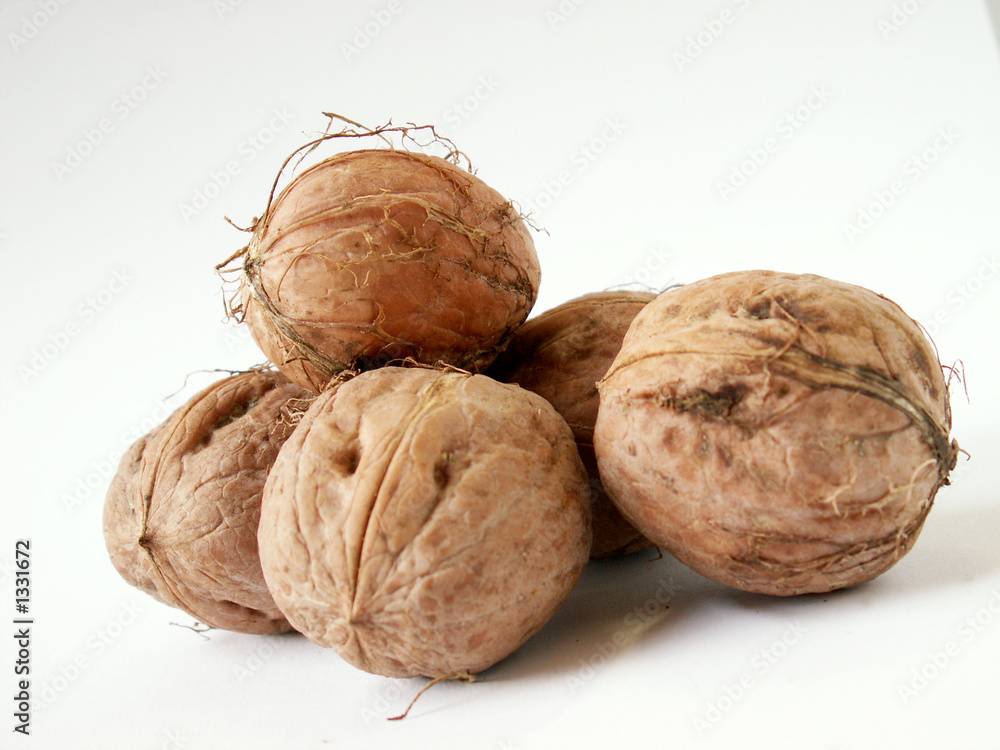 nuts nuts
