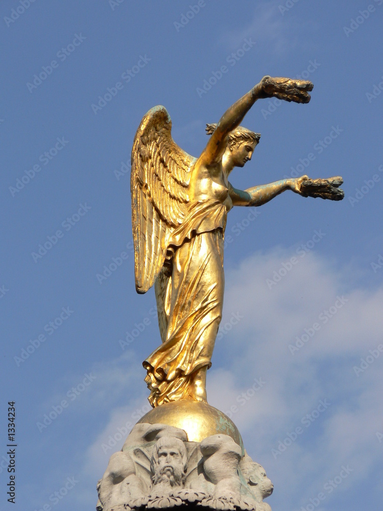 Fototapeta premium statue à paris (3)