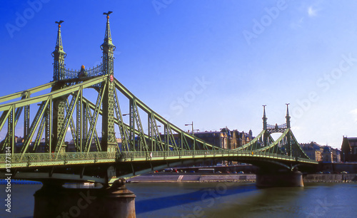 freiheitsbrücke2