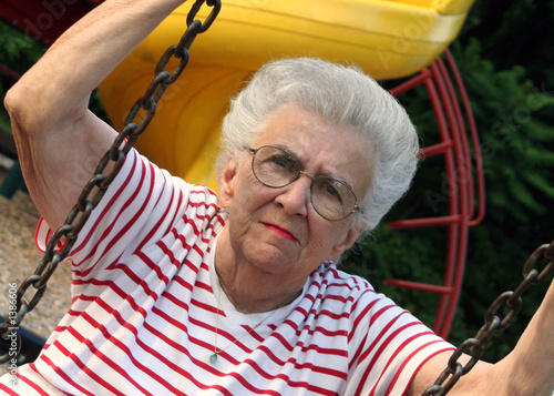 фотографія swinging grandmother 7