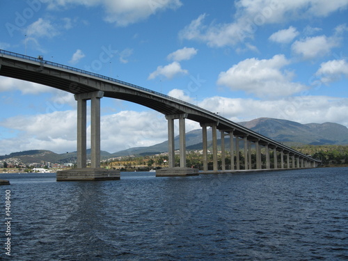 tasman bridge © Sven Brenner