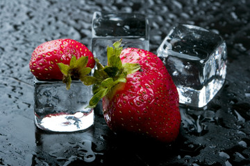 Deken met foto Fruit in ijs strawberry  © SANKOWSKI.IT