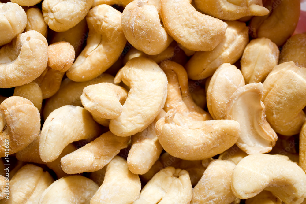 Fototapeta premium photo of a bowl of cashews