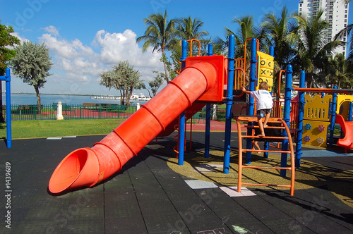 orange tunnel slide