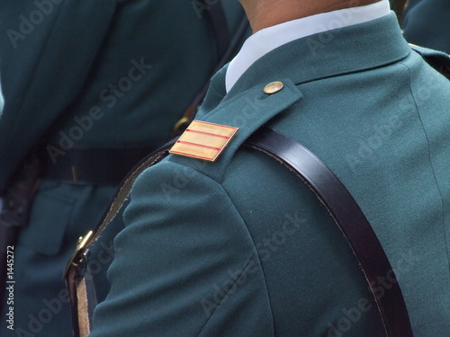 uniforme y correaje