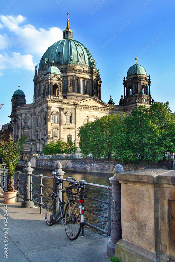Naklejka premium berlinerdom