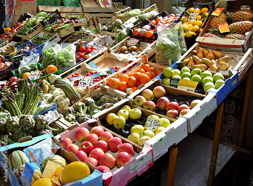 mercado de frutas photo