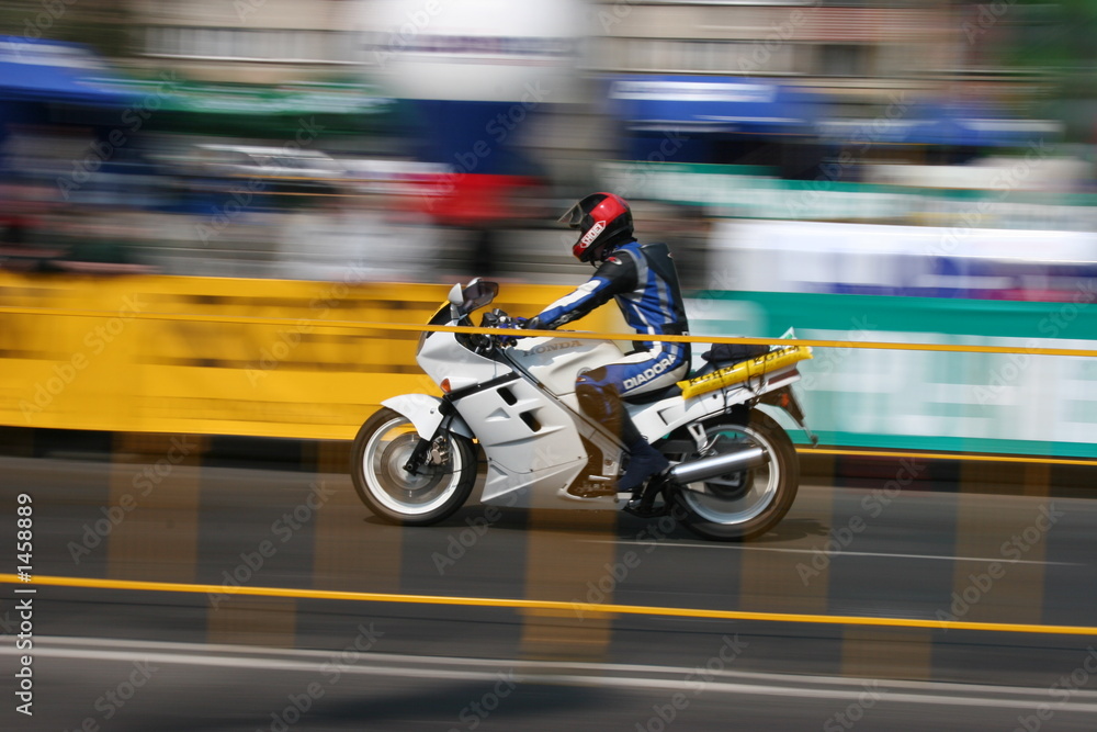 racing racing
