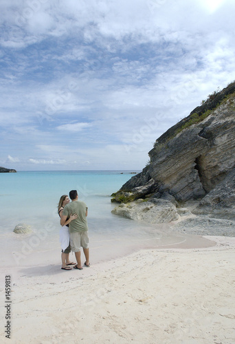 lovers embracing, bermuda