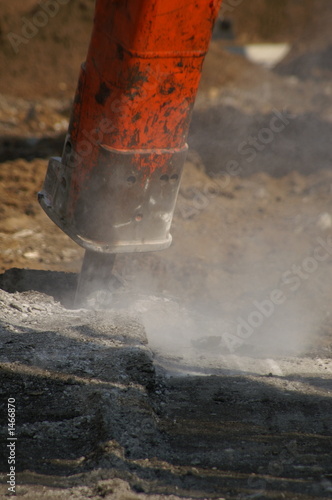 hydraulic construction punch