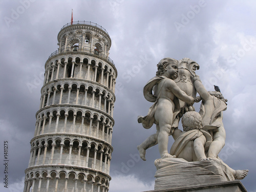 pisa tower and statue photo